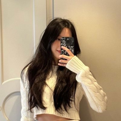 zuhairaamir's profile picture