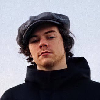 ⋆'s profile picture