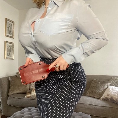 MissHarrietofLondon's profile picture