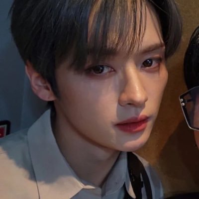 1OO17959's profile picture