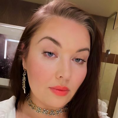 Annie Toes 🗝️🏴‍☠️🖤's profile picture