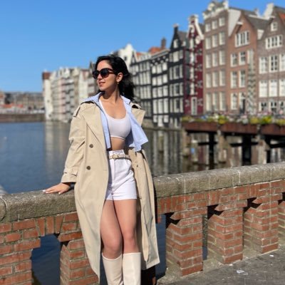 elainjast's profile picture