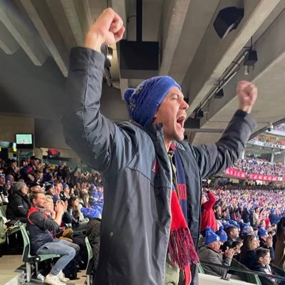 adrianjhoughton's profile picture
