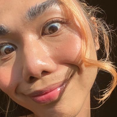 Momo's profile picture