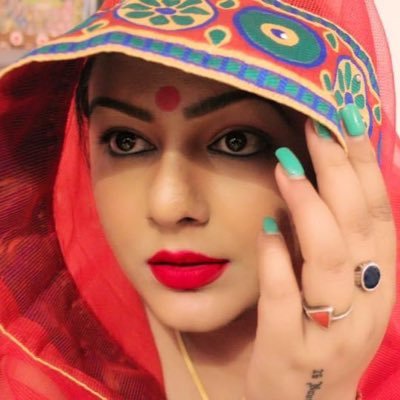 BeingReva's profile picture