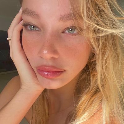 ceren's profile picture