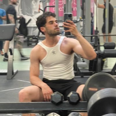 hung angel's profile picture