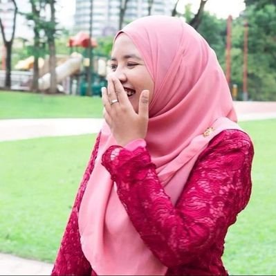 N E Y R A's profile picture