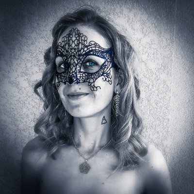 LyEnchanteresse's profile picture