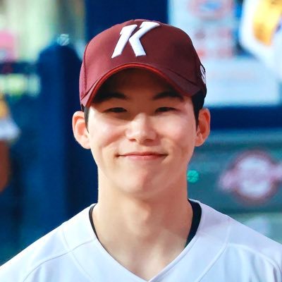 𝙋𝙞𝙚𝙘𝙚 𝙤𝙛 𝘾𝙡𝙤𝙫𝙚𝙧🍀's profile picture