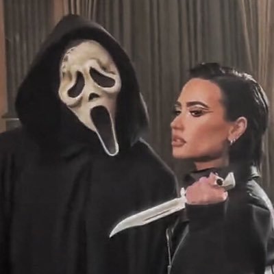demihighnotes 💀🕷🔪's profile picture