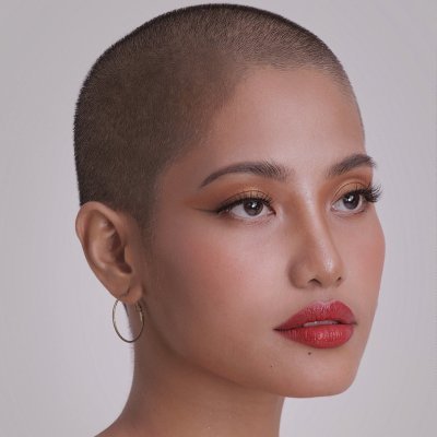 EmmaRouge01's profile picture