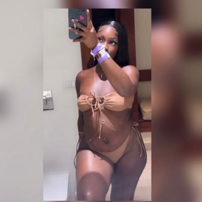 Cocaine 🤍's profile picture