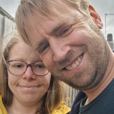 ElmTreeBees's profile picture