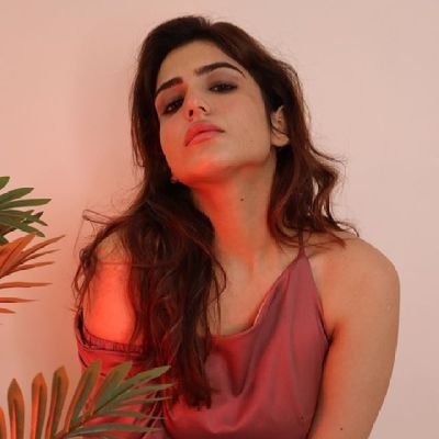 sakshi tiwari's profile picture