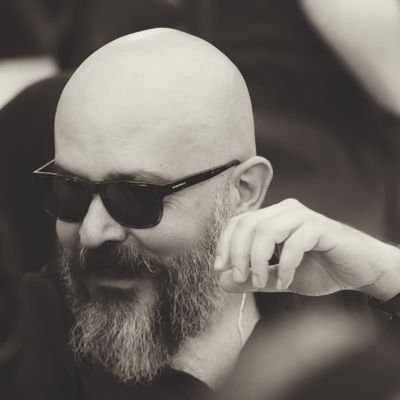 سام گیوراد's profile picture