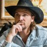 Luke Grimes profil fotoğrafı