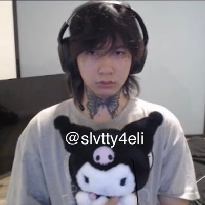 slut for 4FACETATS's profile picture
