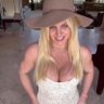 I love sexy celebs's profile picture