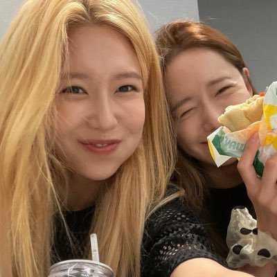 또라's profile picture