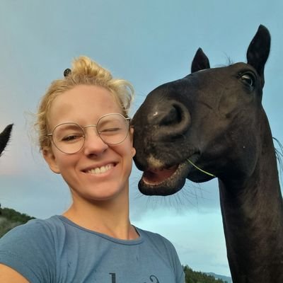 LaraTheCookie's profile picture