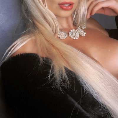 MiaMoneydom's profile picture