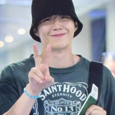 floriane ◡̈'s profile picture