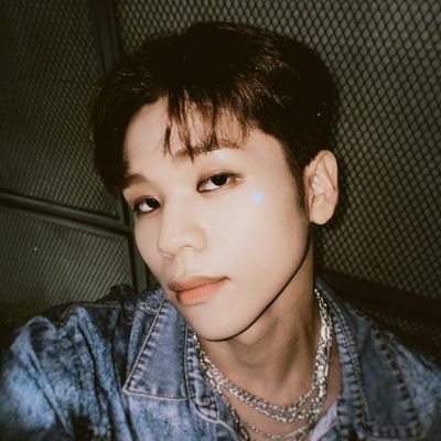 vixhien's profile picture