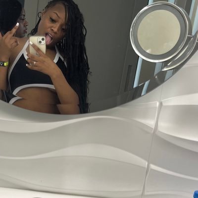 keminicole_'s profile picture