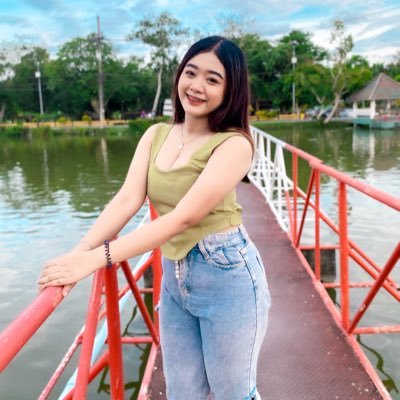 KhamkaewYanika's profile picture