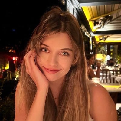 e ;seyfer era 🌙's profile picture