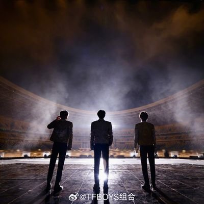 °¯°·._.· คุณแม่ไป๋มีลูก3คน·._.·°¯°'s profile picture