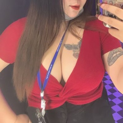P's profile picture