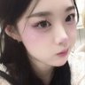 リ リ 的头像