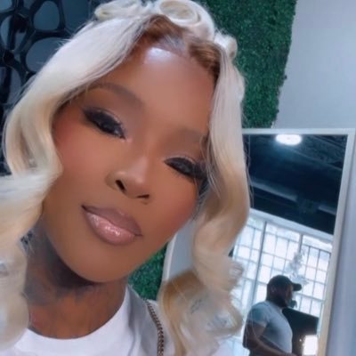 Foxy's profile picture