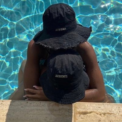 HoneyintheP's profile picture