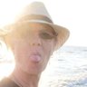 Christiane_1010 profil fotoğrafı