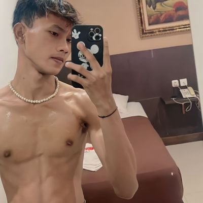 SIHITAMANIS23's profile picture