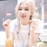 Stacy is in Rosé area🤍's profile picture