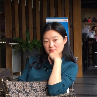卢思位律师的妻子张春晓's profile picture