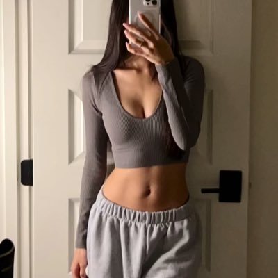 queenoflustekm's profile picture