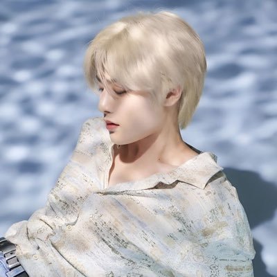 luvingjeongin's profile picture