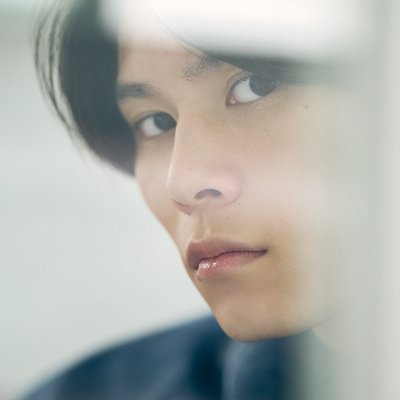 萩原利久𝟭𝘀𝘁写真集「𝐑」&2024カレンダー【公式】's profile picture