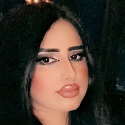 Model ash's profile picture