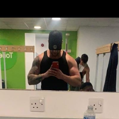 harry C's profile picture