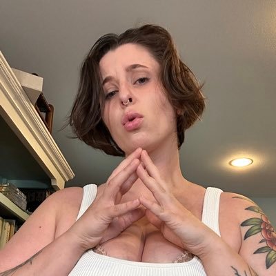 cult of QT ✨'s profile picture