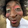 Dee Bee's profile picture