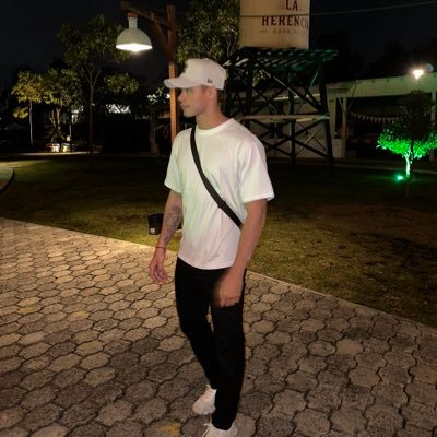 Byron Riveros's profile picture