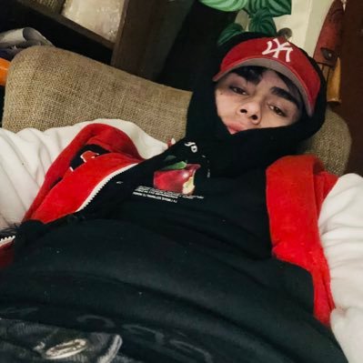 011001._'s profile picture