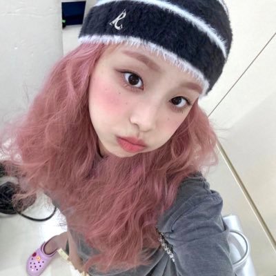chuu pics's profile picture